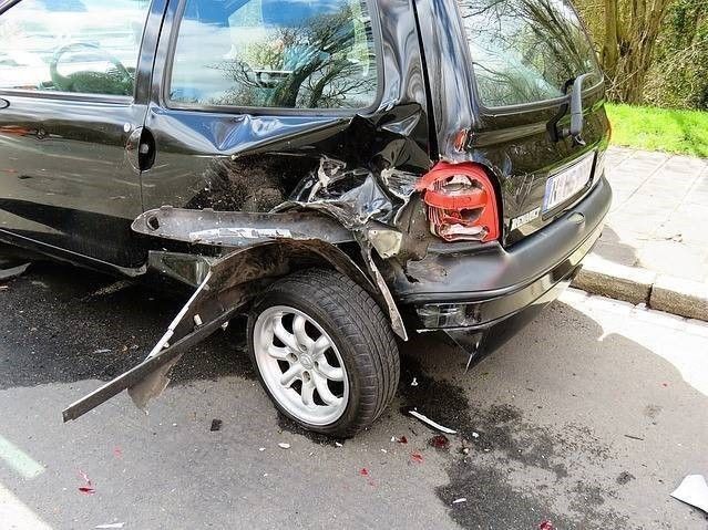 A rear-end collision caused by sudden hard braking occurs when the vehicle behind can no longer avoid the vehicle in front.