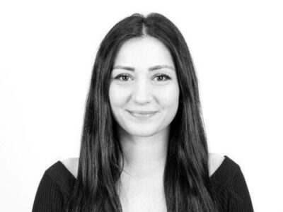 Tugce Vierkant Klein Aspect Ratio 4 3