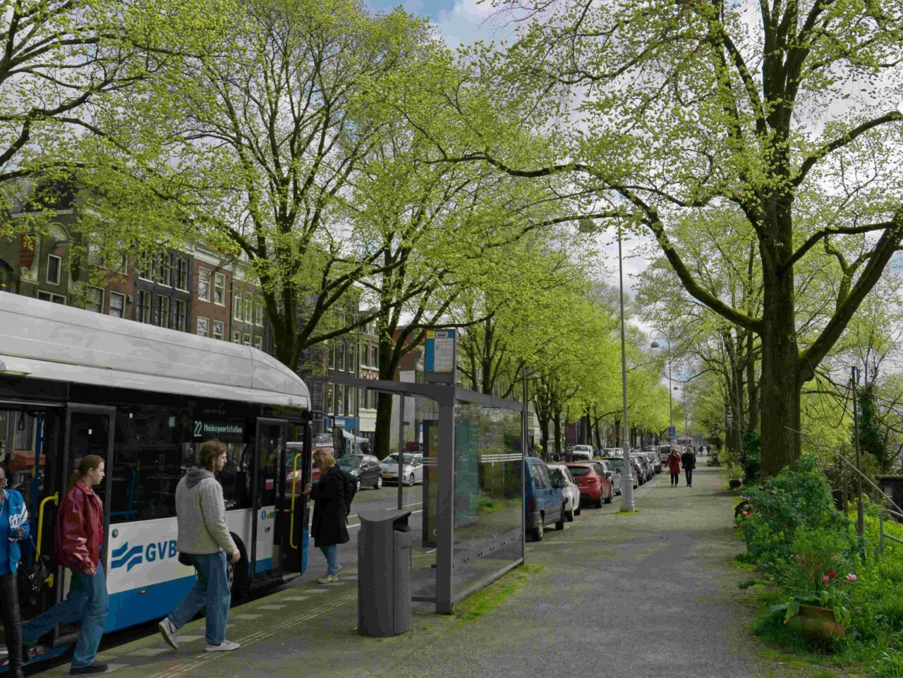 Wanneer u als voetganger wordt aangereden door een motorvoertuig zoals een bus, heeft u vrijwel altijd recht op schadevergoeding.