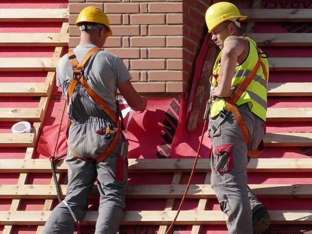 Vraag aan uw collega's of zij het ongeval hebben zien gebeuren en of ze hier een verklaring van willen afgeven.