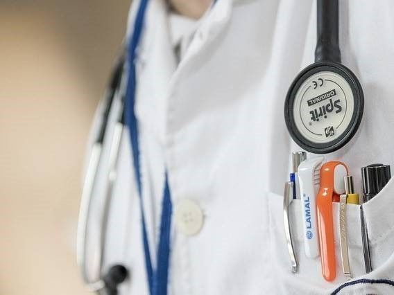 Bij een tibia plateau fractuur zal in de meeste gevallen worden gekozen voor operatief herstel.