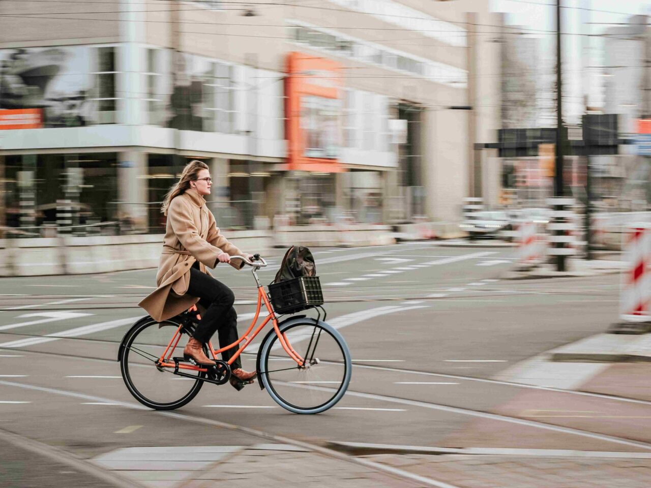 Wanneer u op de fiets in botsing komt met een andere fietser of voetganger, heeft u recht op schadevergoeding als de tegenpartij (ook) een verkeersfout heeft gemaakt.