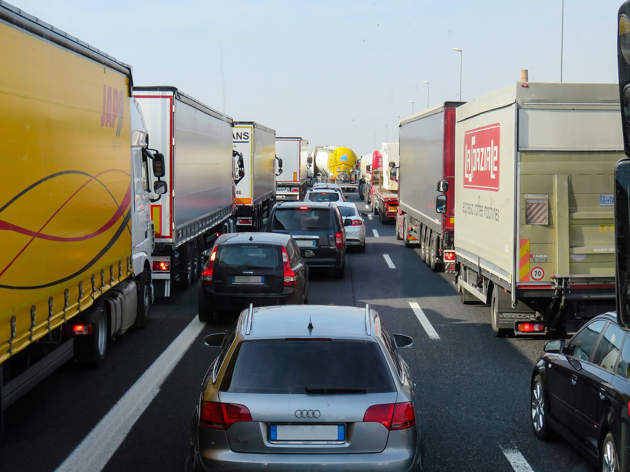 Verzamel zoveel mogelijk gegevens van getuigen na het ongeval.