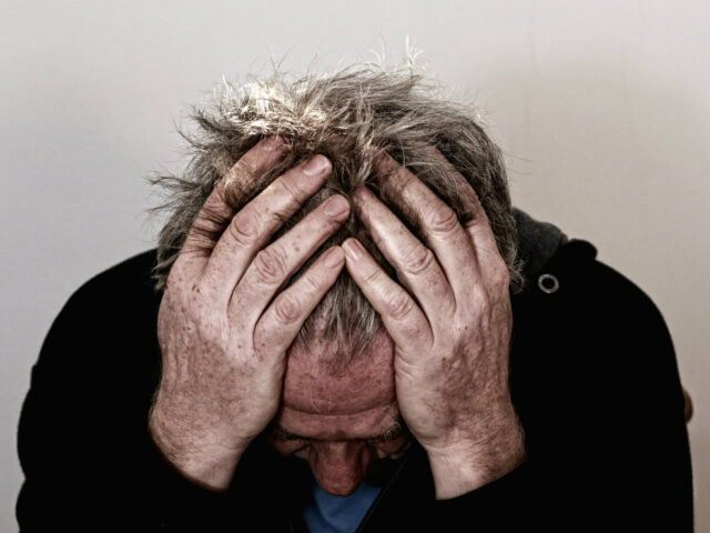 U zit met de handen in het haar, want hoe kunt u zonder gegevens van de dader schadevergoeding laten claimen? Gelukkig is daar een oplossing voor!