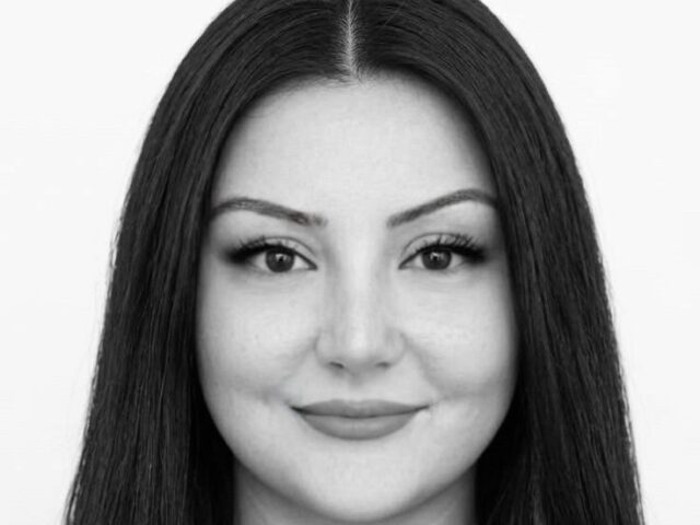Interview met Hoofd Intake Tugce Yesil-Kilinc.